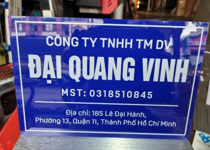 LÀM BẢNG HIỆU MICA